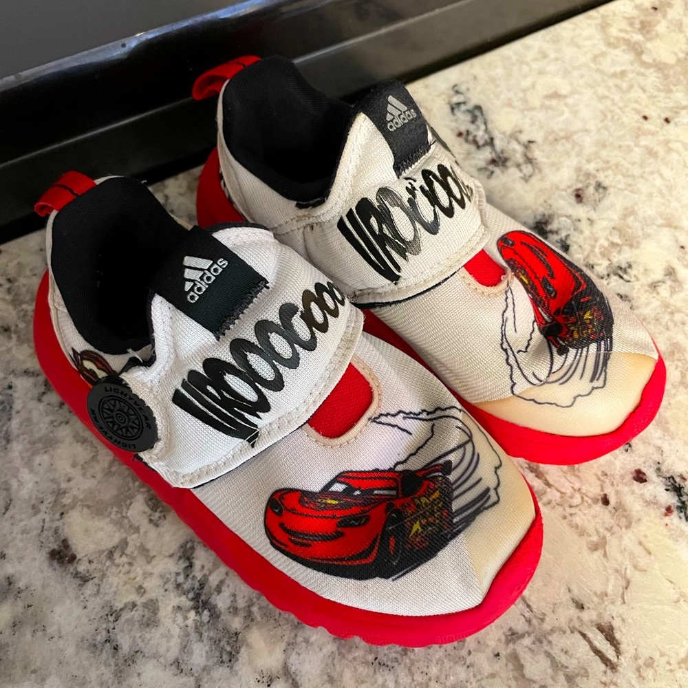 Disney Pixar Lightning McQueen Adidas Toddler 9.5 limited edition
